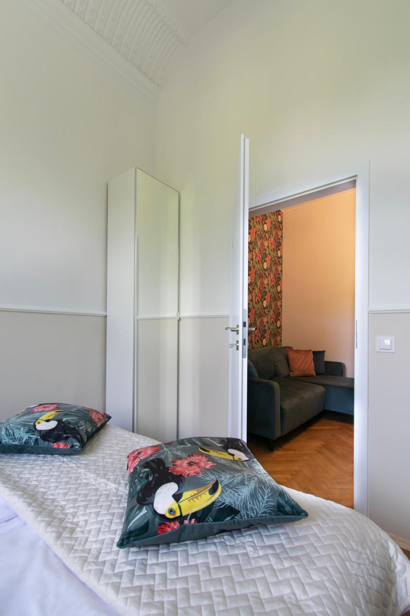 Vintage Apartment Gertrudy Street Krakow Ngoại thất bức ảnh